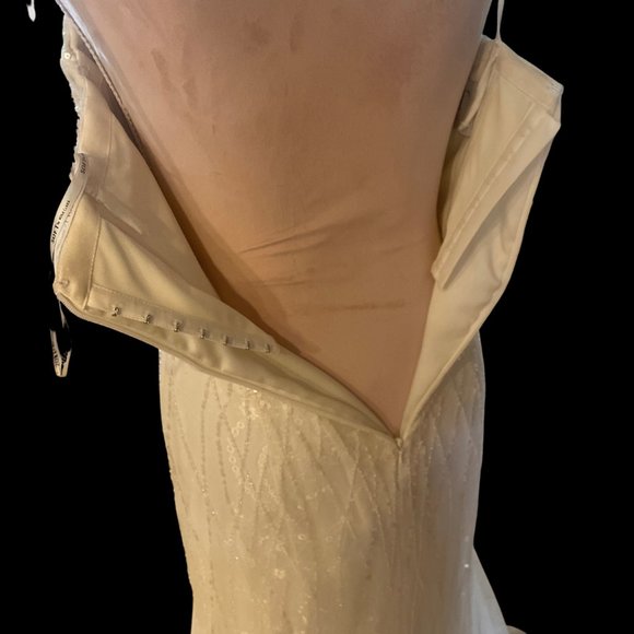 Soft by Rosa Clara beaded wedding gown or grad dress - Picture 8 of 10